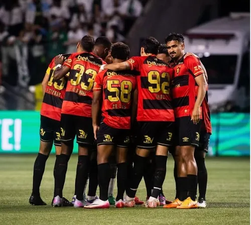 
          Imagem ilustrativa da imagem Sport é atropelado pelo Palmeiras, que vence por 3x0
          