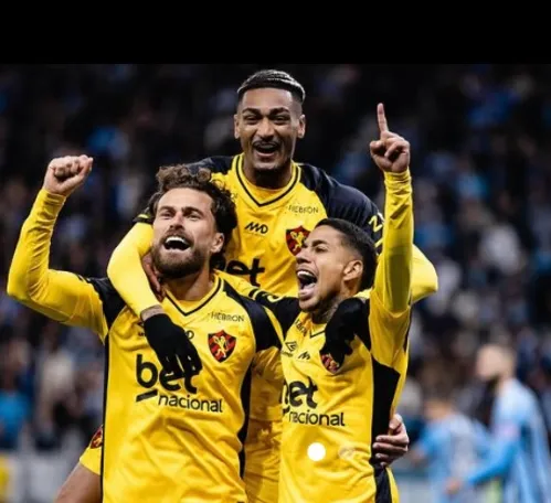 
          Imagem ilustrativa da imagem Sport vence sua primeira partida neste Brasileirão, contra o Grêmio
          