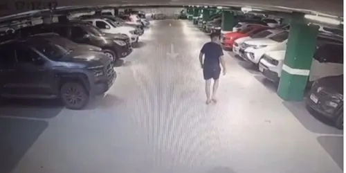 
          Imagem ilustrativa da imagem Suspeito de integrar quadrilha de roubo de carros é preso no aeroporto do Recife
          