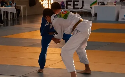 
          Imagem ilustrativa da imagem Terceira etapa do Estadual de Judô reúne 600 atletas em Vitória neste fim de semana
          