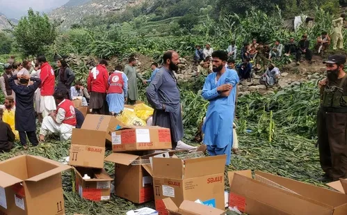 
          Imagem ilustrativa da imagem Chega a 800 o número de mortos em terremoto no Afeganistão
          