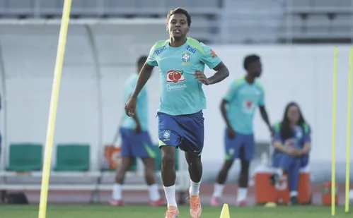 
          Imagem ilustrativa da imagem Ataque da seleção brasileira terá teste para 'galáticos' em amistoso desta sexta
          