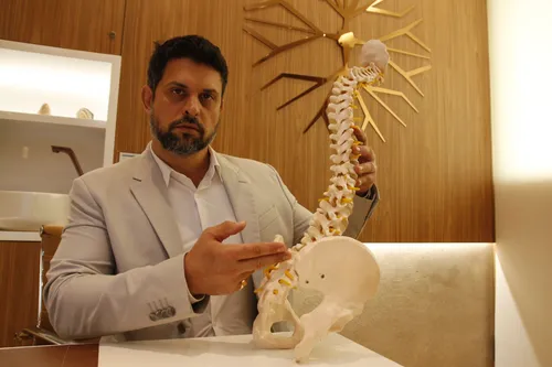 
          Imagem ilustrativa da imagem Tratamento integrado para o alívio da dor crônica
          