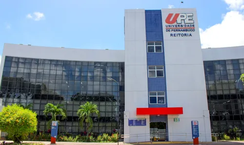 
          Imagem ilustrativa da imagem UPE abre concurso público para professores. Confira:
          