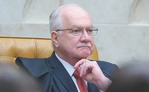 
          Imagem ilustrativa da imagem “Uberização”: STF vai decidir sobre vínculo com aplicativo
          