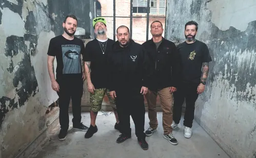 
          Imagem ilustrativa da imagem Um dia inteiro de rock na Praça do Papa!
          