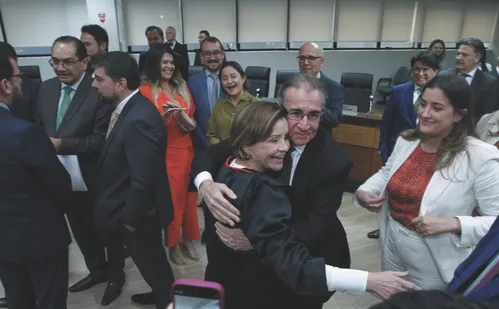 
          Imagem ilustrativa da imagem Uma mulher no comando da Justiça do ES. Conheça a nova presidente
          