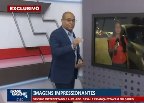 
          Imagem ilustrativa da imagem VÍDEO: Bandidos bloqueiam carro e atiram contra ocupantes a luz do dia, em Candeias
          