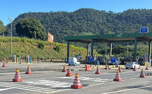 
          Imagem ilustrativa da imagem Motociclistas terão pedágio de graça a partir desta sexta no ES
          