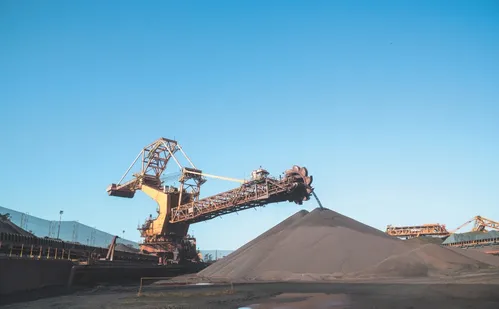 
          Imagem ilustrativa da imagem Vagas para estudante ganhar até R$ 2.120 e aprender profissão
          