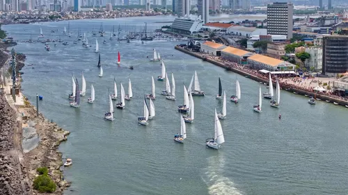 
          Imagem ilustrativa da imagem Veleiro "Adrenalina Pura" vence a Regata Recife-Fernando de Noronha 2025
          