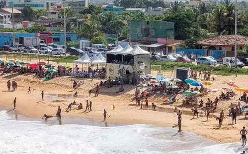 
          Imagem ilustrativa da imagem Vila Velha tem 90 dias para remover construções irregulares na Praia do Barrão
          