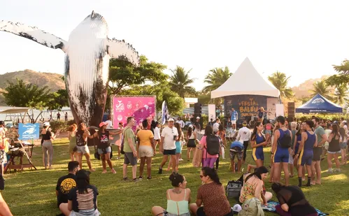 
          Imagem ilustrativa da imagem Vitória celebra a temporada das jubartes com música e arte na 4ª Festa da Baleia
          
