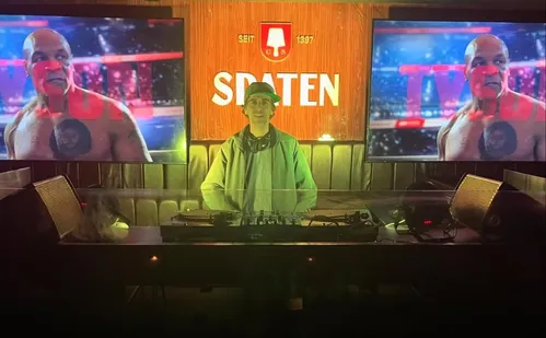 
          Imagem ilustrativa da imagem Vitória celebra a temporada das jubartes com música e arte na 4ª Festa da Baleia
          