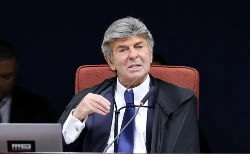 
          Imagem ilustrativa da imagem Voto de Fux no julgamento da trama golpista já passa de 8 horas
          