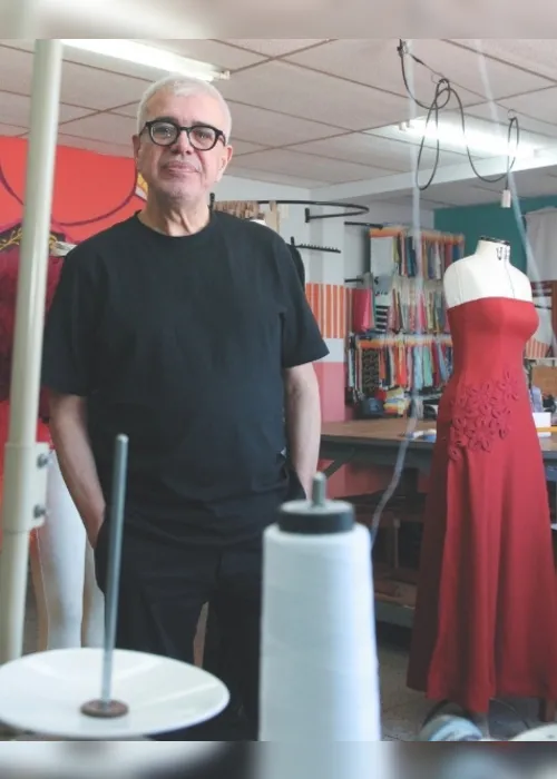 Imagem ilustrativa da imagem Criações de futuros estilistas em feira de moda na Enseada