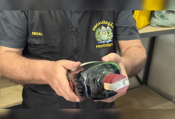 Casos suspeitos de adulteração de bebeidas com metanol continam sendo registrados no Estado