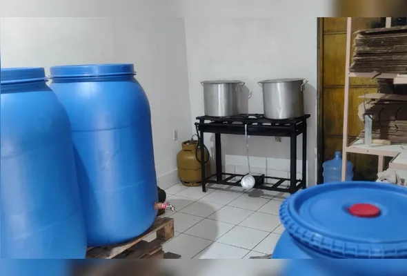 Imagem ilustrativa da imagem Sócios em fábrica clandestina de bebidas em San Martin vão para o Cotel