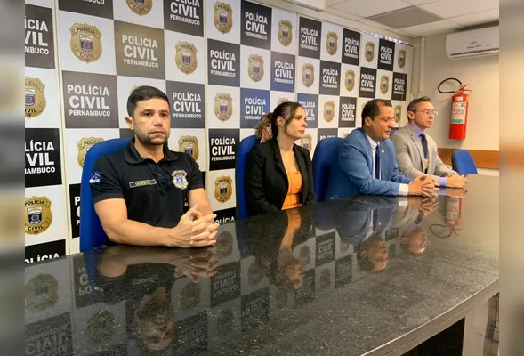 Delegado Ney Luiz, Titular da Delegacia de Porto de Galinhas; Katarina Gouveia, Promotora GAECO; Delegado Paulo Gondim, Gestor DIM; Delegado Altemar Mamede, DESEC Cabo de Santo Agostinho