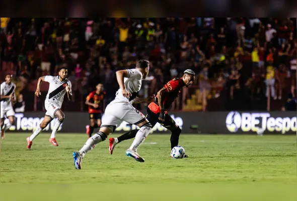 Imagem ilustrativa da imagem Sport perde mais uma na Ilha e Vasco sai da zona de rebaixamento