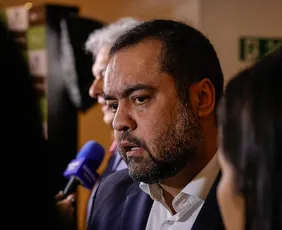 Imagem ilustrativa da imagem Comandante contradiz Castro sobre ‘muro do BOPE’ e alega que traficantes tramaram emboscada na mata