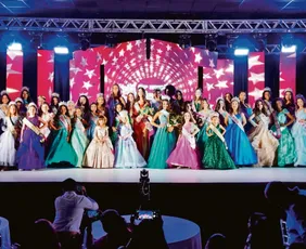 Imagem ilustrativa da imagem Crianças e adolescentes disputam título de miss