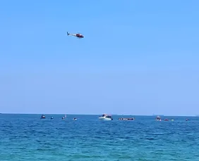 Imagem ilustrativa da imagem Empresa de avião que caiu em Copacabana será autuada por publicidade irregular, diz prefeitura