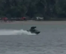Imagem ilustrativa da imagem Homem fica ferido após acidente com jet ski em praia do Grande Recife