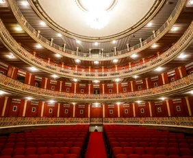 Imagem ilustrativa da imagem Janeiro de Grandes Espetáculos anuncia programação com mais de cem montagens