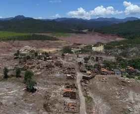 Imagem ilustrativa da imagem Justiça britânica considera BHP responsável por desastre em Mariana: o que pode acontecer agora?