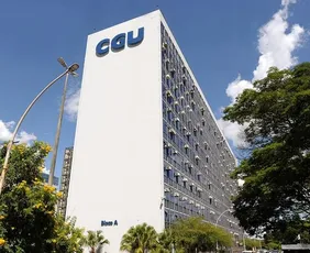 Imagem ilustrativa da imagem Lula manda abrir processo de expulsão de servidor da CGU que agrediu mulher e criança no DF