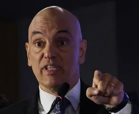 Imagem ilustrativa da imagem Moraes vê risco em "organização criminosa" liderada por Bolsonaro; leia a íntegra