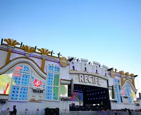 Imagem ilustrativa da imagem Praia do Pina recebe Anitta e Xand Avião neste domingo