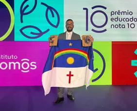 Imagem ilustrativa da imagem Professor de Pernambuco ganha Prêmio Educador Nota 10 e é eleito Educador do Ano