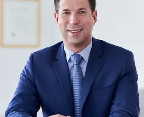 Imagem ilustrativa da imagem Quem é o professor da USP que teve de deixar os EUA após atirar perto de sinagoga