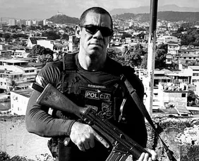 Imagem ilustrativa da imagem Sobe para 5 o número de policiais mortos em megaoperação no Rio