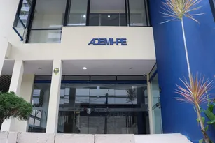 Imagem ilustrativa da imagem Ademi-PE discute segurança para carregadores de carros elétricos em prédios