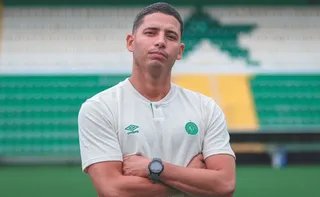 Imagem ilustrativa da imagem Capixaba celebra acesso com a Chapecoense: "Estou vivendo um sonho"