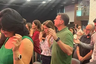 Imagem ilustrativa da imagem Flávio Bolsonaro diz que cobrará "preço" para desistir de candidatura