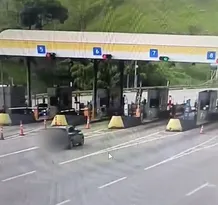 Imagem ilustrativa da imagem Homem é preso por suspeita de matar namorada e simular acidente de carro em MG