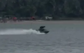 Imagem ilustrativa da imagem Homem fica ferido após acidente com jet ski em praia do Grande Recife
