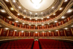 Imagem ilustrativa da imagem Janeiro de Grandes Espetáculos anuncia programação com mais de cem montagens