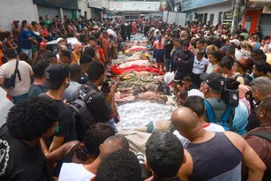 Imagem ilustrativa da imagem Operação policial sangrenta no Rio expõe aposta de Castro no confronto e ADFP das Favelas esvaziada