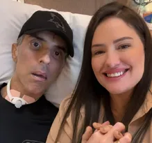 Imagem ilustrativa da imagem Piloto de helicóptero da polícia baleado na cabeça em operação no Rio deixa hospital após 9 meses