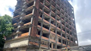 Imagem ilustrativa da imagem Prefeitura do Recife inicia demolição do Edifício 13 de Maio nesta terça-feira (6)