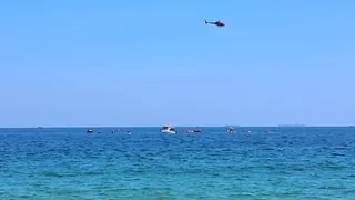 Imagem ilustrativa da imagem Ressaca em Copacabana: uma pessoa está desaparecida no mar e mais de 100 já foram resgatadas