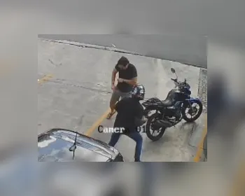 Imagem ilustrativa da imagem VÍDEO: Veja momento em que empresário é baleado por causa de um relógio