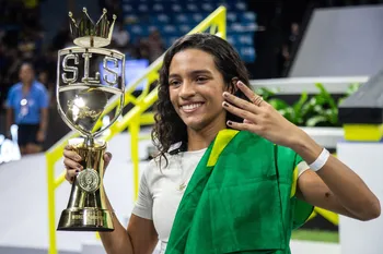 Imagem ilustrativa da imagem Rayssa Leal conquista tetracampeonato da Skate Street League