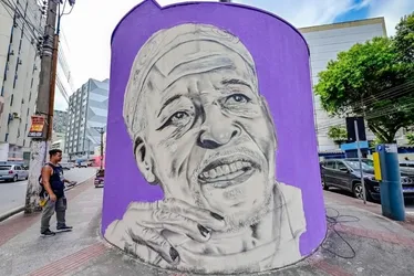 
          Imagem ilustrativa da imagem "A Cara de Vitória": projeto transforma a capital em galeria de arte a céu aberto
          