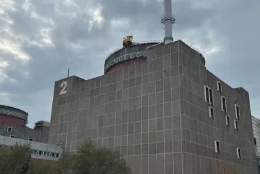 
          Imagem ilustrativa da imagem AIEA: usina nuclear da Ucrânia perde temporariamente energia externa
          